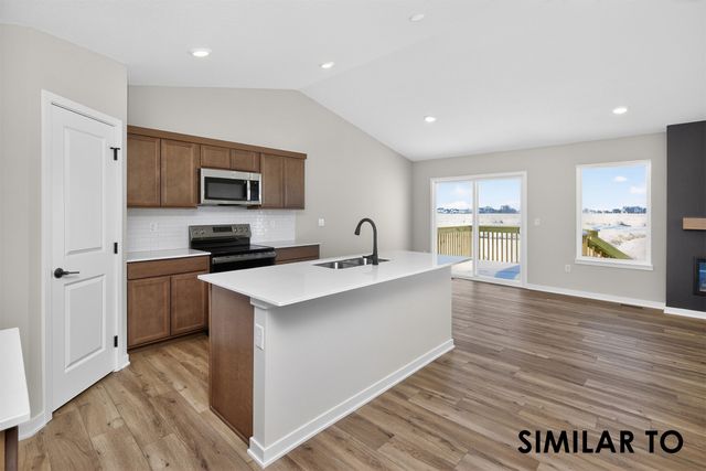 1560 Werthman Drive, Waukee, IA 50263