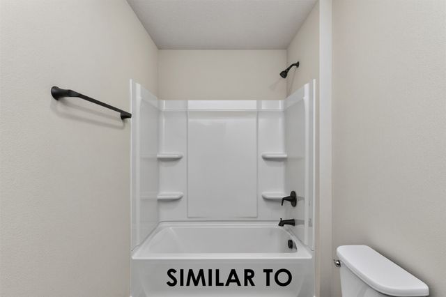 1560 Werthman Drive, Waukee, IA 50263