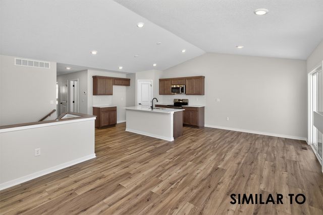 1560 Werthman Drive, Waukee, IA 50263