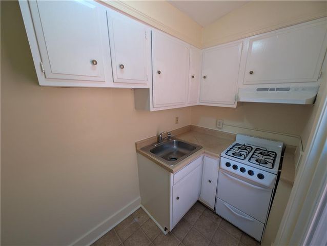 635 Linden Street Apt 2, Bethlehem City, PA 18018