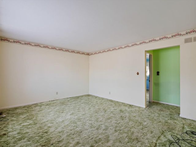 4816 44th Avenue, Moline, IL 61265