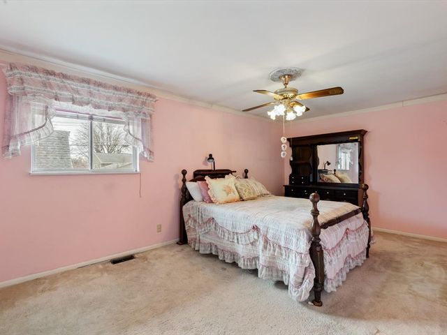 4816 44th Avenue, Moline, IL 61265