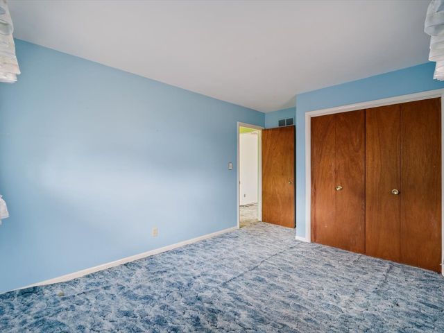 4816 44th Avenue, Moline, IL 61265