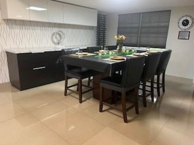 565 Oaks Ln 103, Pompano Beach, FL 33069