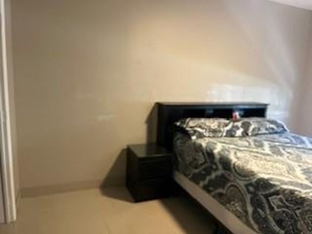 565 Oaks Ln 103, Pompano Beach, FL 33069