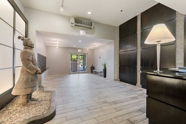 225 S Sangamon Street 803, Chicago, IL 60607