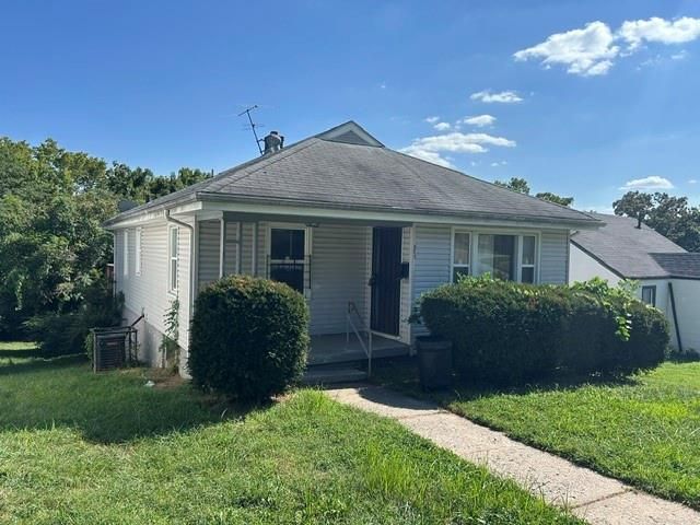 3621 E 46TH Terrace, Kansas City, MO 64130