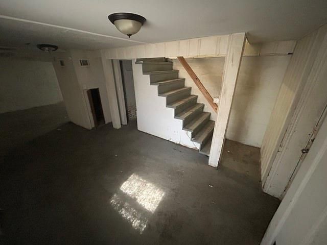 3621 E 46TH Terrace, Kansas City, MO 64130