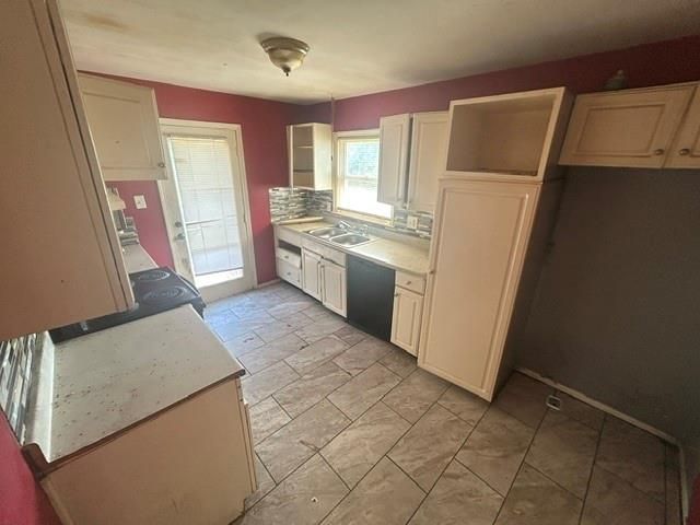3621 E 46TH Terrace, Kansas City, MO 64130
