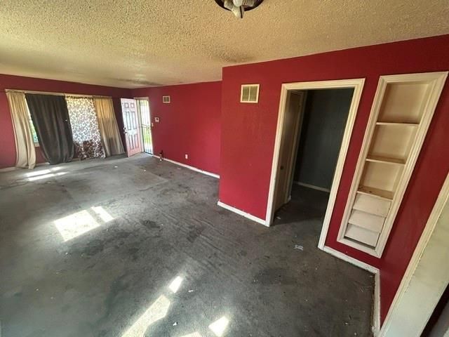 3621 E 46TH Terrace, Kansas City, MO 64130