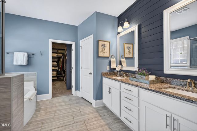 2215 Copper Pond Way, Fuquay Varina, NC 27526