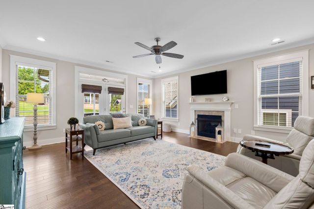 303 Farmers Market Street, Taylors, SC 29687