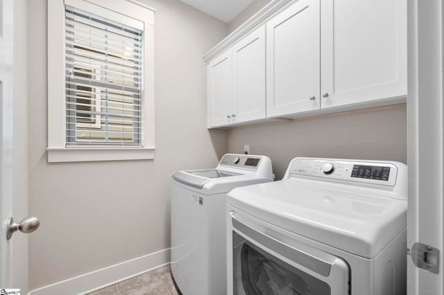 303 Farmers Market Street, Taylors, SC 29687