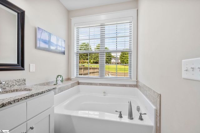 303 Farmers Market Street, Taylors, SC 29687