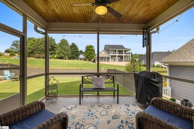 303 Farmers Market Street, Taylors, SC 29687