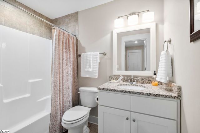 303 Farmers Market Street, Taylors, SC 29687