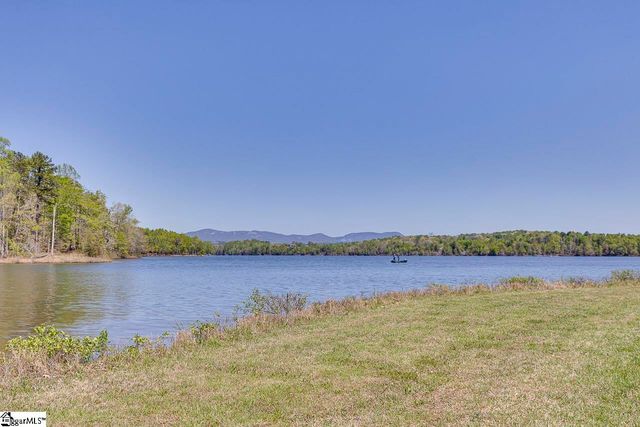 303 Farmers Market Street, Taylors, SC 29687