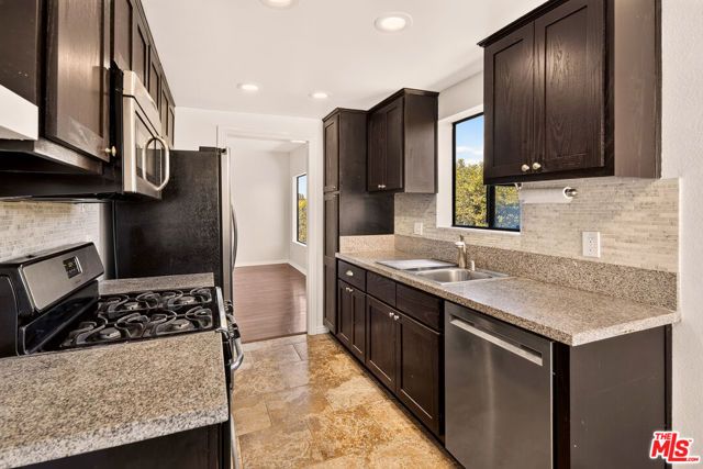 3271 Sawtelle Boulevard 204, Los Angeles, CA 90066