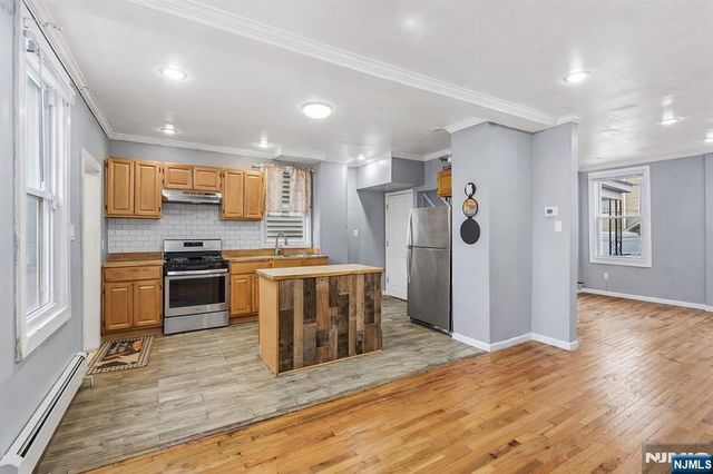 48 Arverne Terrace, Irvington, NJ 07111