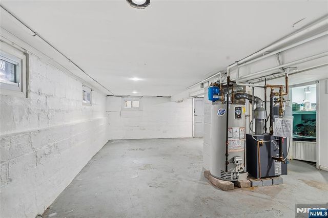 48 Arverne Terrace, Irvington, NJ 07111