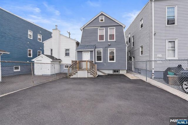 48 Arverne Terrace, Irvington, NJ 07111