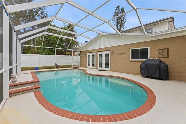 8230 128TH STREET, Seminole, FL 33776