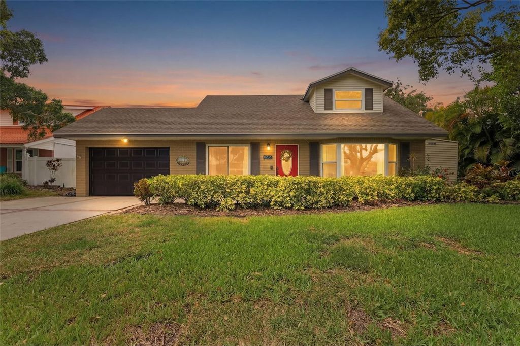 8230 128TH STREET, Seminole, FL 33776