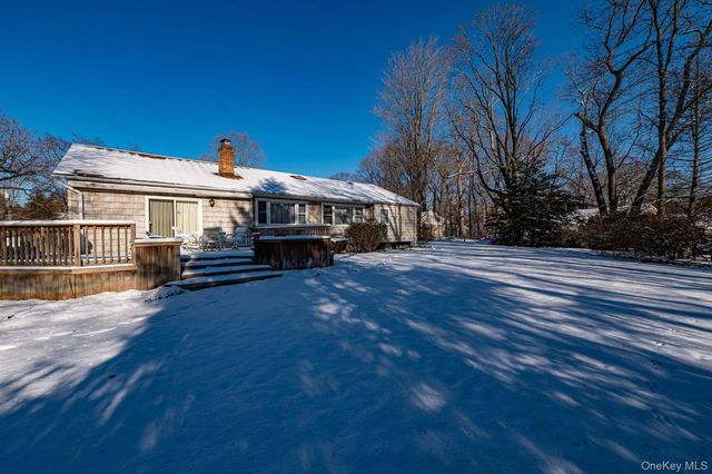 46 Crestwood Drive, Huntington Station, NY 11746