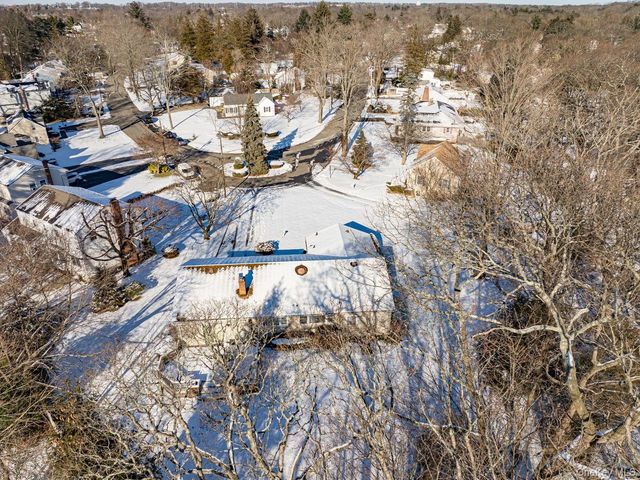 46 Crestwood Drive, Huntington Station, NY 11746