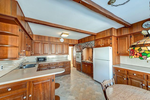 46 Crestwood Drive, Huntington Station, NY 11746