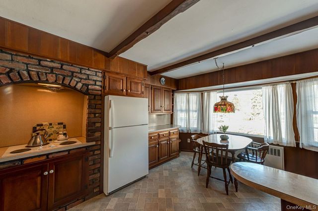 46 Crestwood Drive, Huntington Station, NY 11746