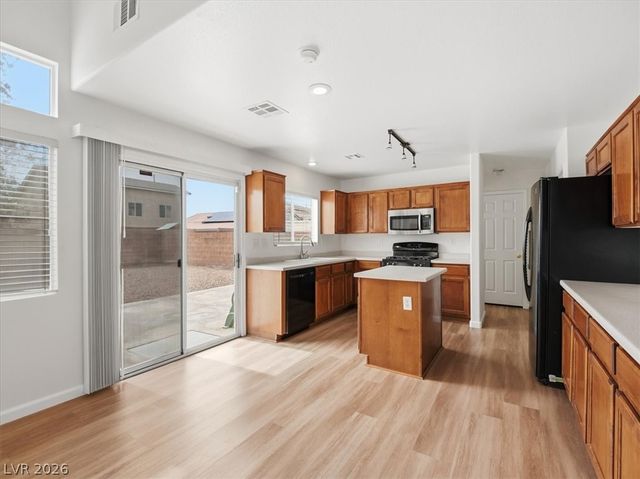 6272 Highland Gardens Drive, North Las Vegas, NV 89031