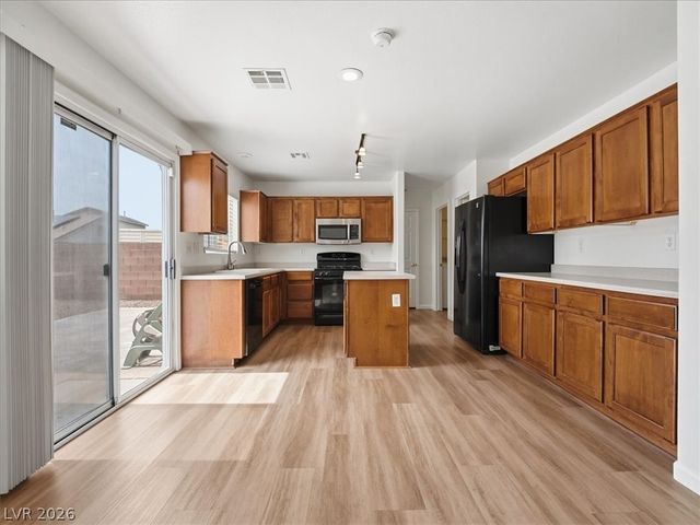 6272 Highland Gardens Drive, North Las Vegas, NV 89031