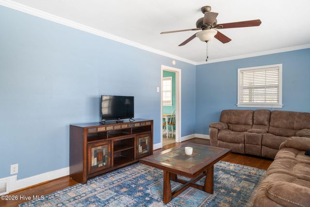 314 S Kennedy Street, Beulaville, NC 28518