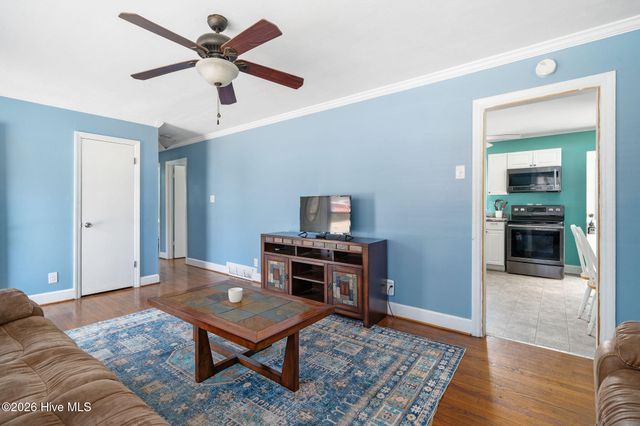 314 S Kennedy Street, Beulaville, NC 28518