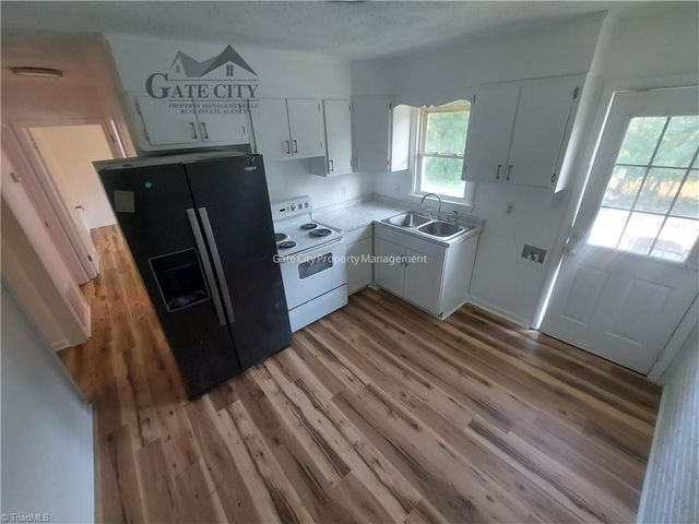 2330 Kersey Street G, Greensboro, NC 27406