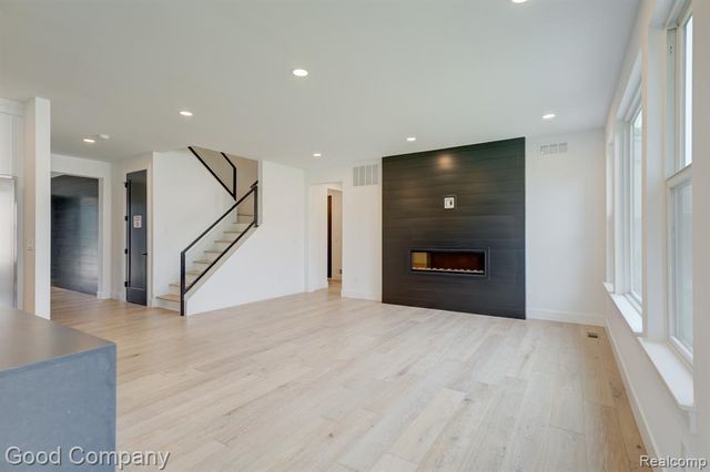 804 Irving Avenue, Royal Oak, MI 48067