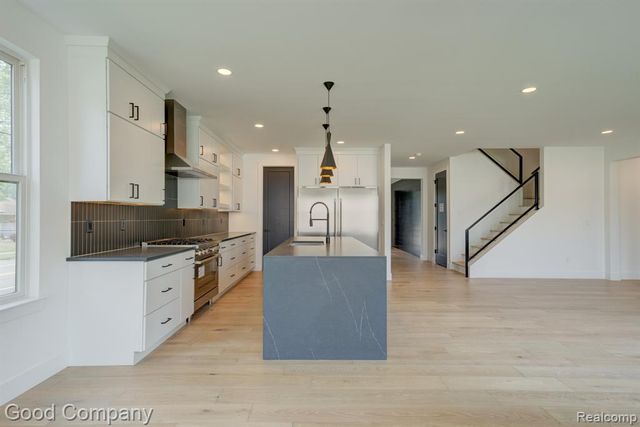 804 Irving Avenue, Royal Oak, MI 48067