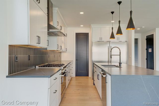 804 Irving Avenue, Royal Oak, MI 48067