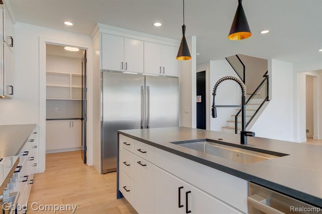 804 Irving Avenue, Royal Oak, MI 48067