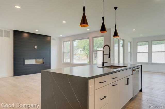 804 Irving Avenue, Royal Oak, MI 48067