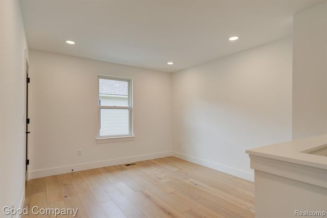 804 Irving Avenue, Royal Oak, MI 48067