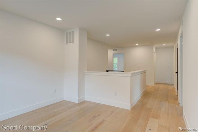 804 Irving Avenue, Royal Oak, MI 48067