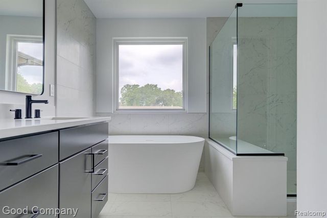 804 Irving Avenue, Royal Oak, MI 48067