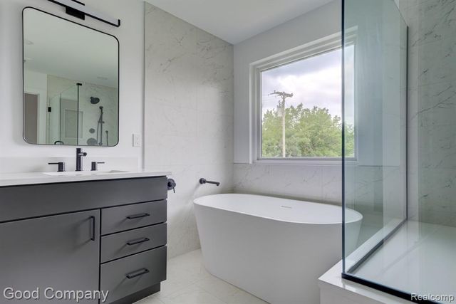 804 Irving Avenue, Royal Oak, MI 48067