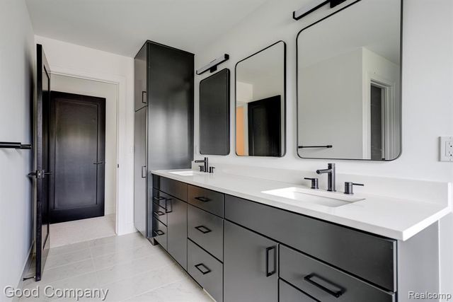 804 Irving Avenue, Royal Oak, MI 48067