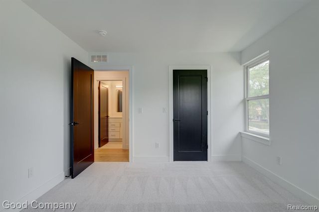 804 Irving Avenue, Royal Oak, MI 48067