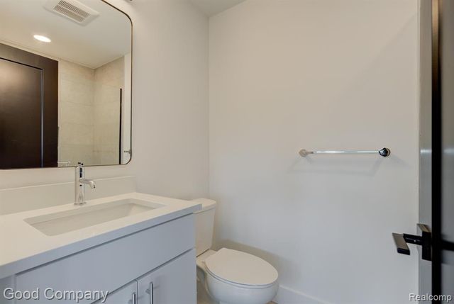 804 Irving Avenue, Royal Oak, MI 48067
