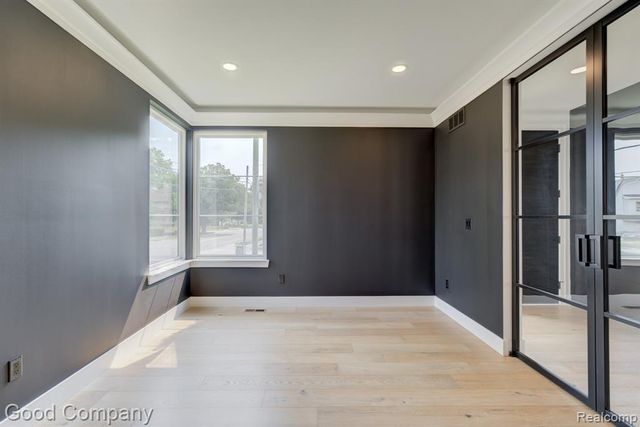 804 Irving Avenue, Royal Oak, MI 48067