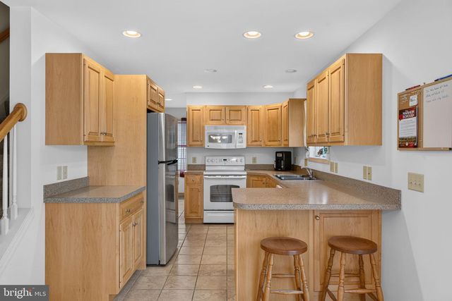 118 E SCOUT ALY, Manheim, PA 17545